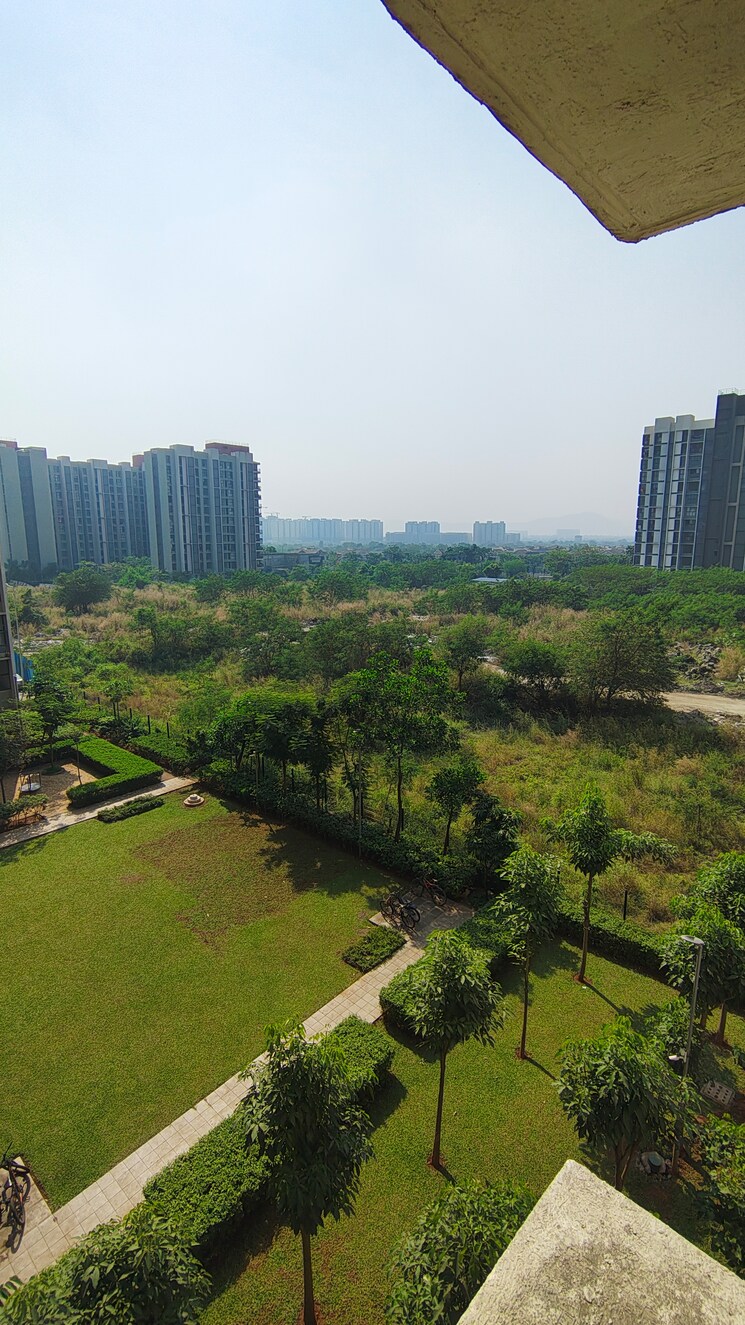 Garden, lodha-lakeshore-greens 1 Bedroom 720 Sq.Ft. Apartment In Dombivli East Thane 9506100