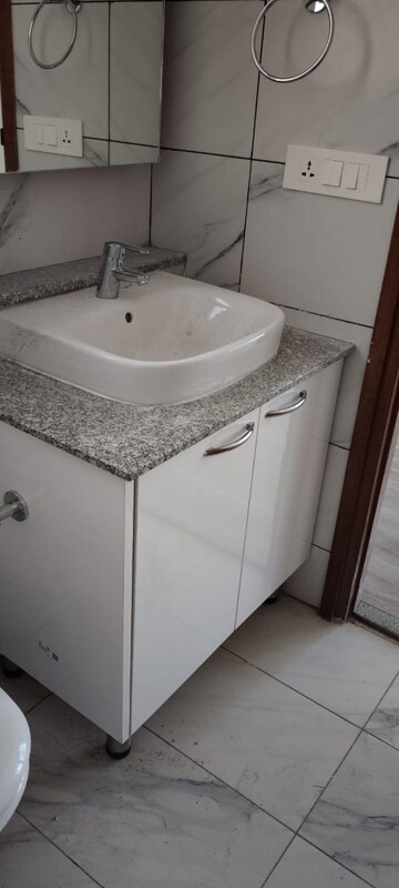 Bathroom in 4 BHK Apartment at Conscient Hines Elevate, Sector 59 – for Rent
