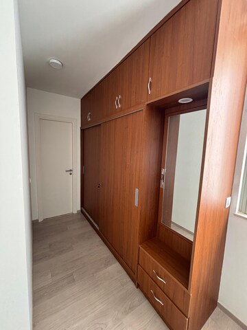 Room in 2.5 BHK Apartment at House of Hiranandani Devanahalli, Devanahalli – for Rent