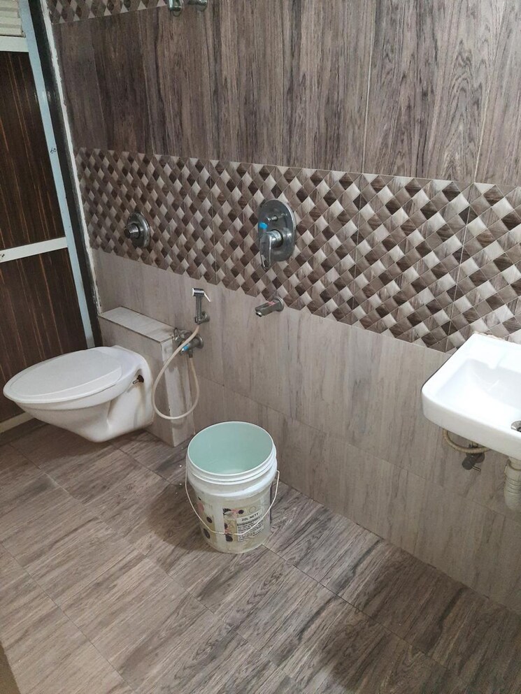 Attached Bathroom, ulwe sector 9 3 Bedroom 1400 Sq.Ft. Apartment In Ulwe Sector 9 Navi Mumbai 9506146