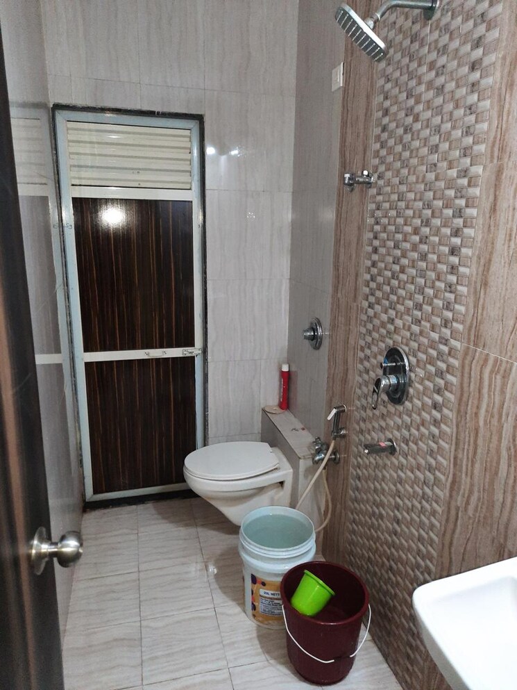 Bathroom, ulwe sector 9 3 Bedroom 1400 Sq.Ft. Apartment In Ulwe Sector 9 Navi Mumbai 9506146
