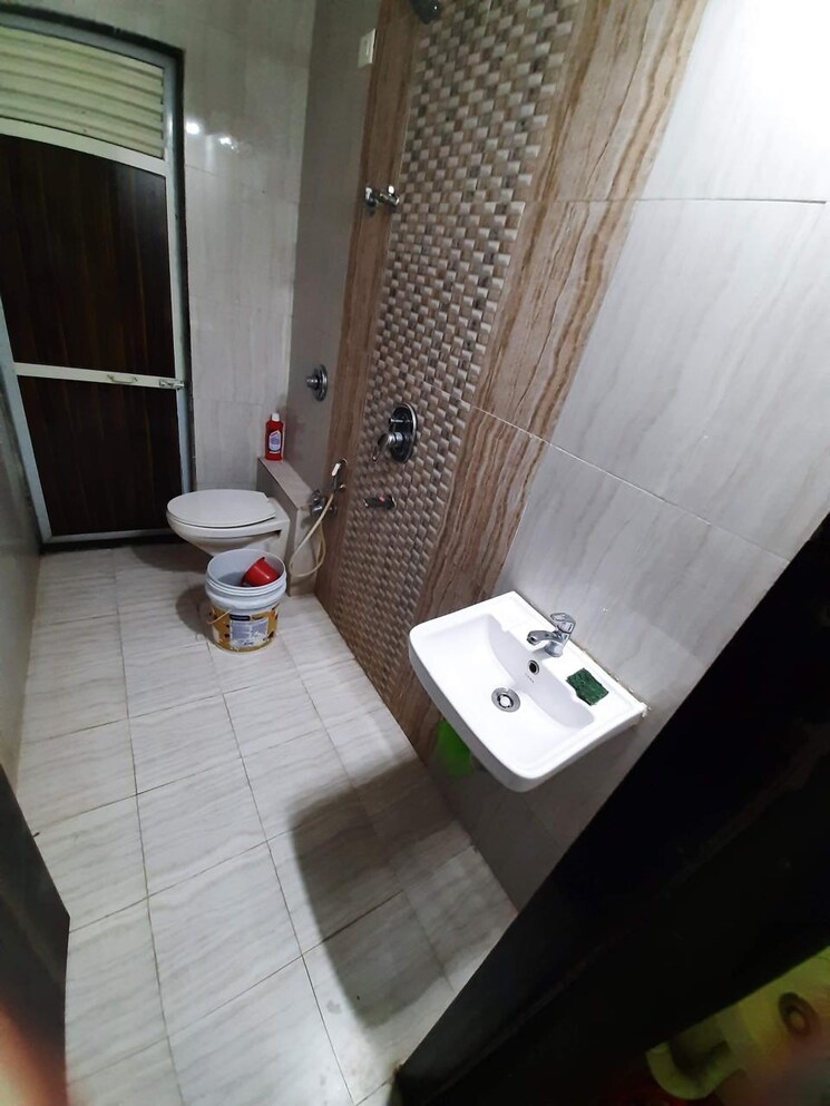 Bathroom, ulwe sector 9 3 Bedroom 1400 Sq.Ft. Apartment In Ulwe Sector 9 Navi Mumbai 9506146