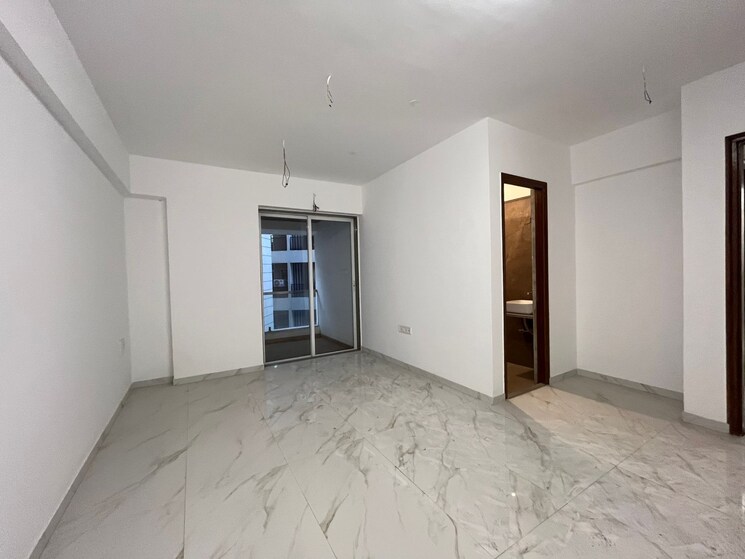 Room, naupada 2 Bedroom 770 Sq.Ft. Apartment In Naupada Thane 9506165