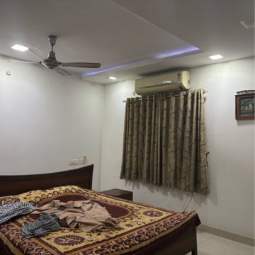 Bedroom in 3.5 BHK Builder Floor at Jubilee Hills – for Rent