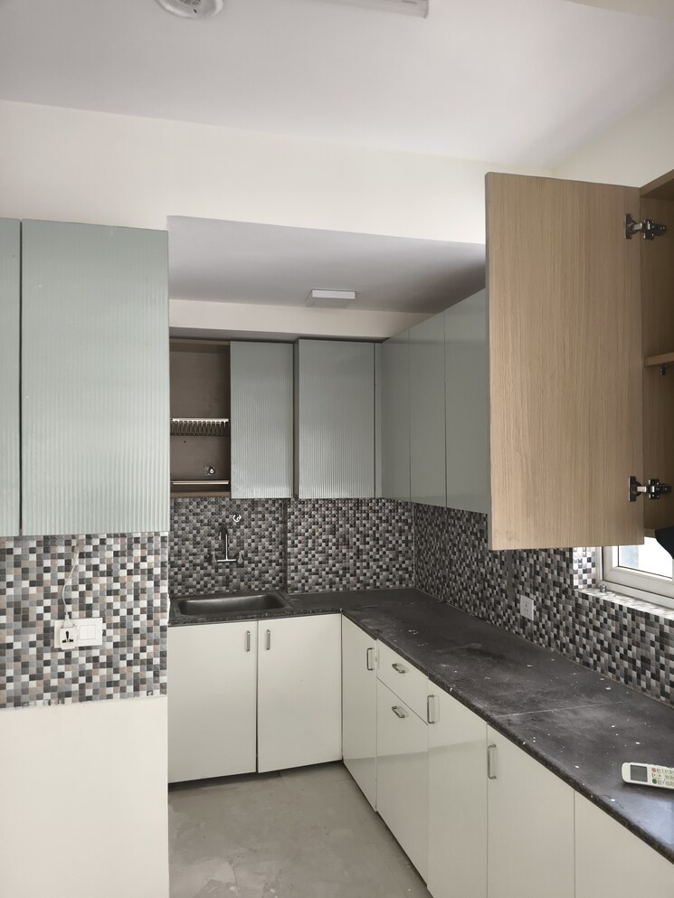 Bedroom, pareena-coban-residences 3 Bedroom 1997 Sq.Ft. Apartment In Sector 99a Gurgaon 9506180