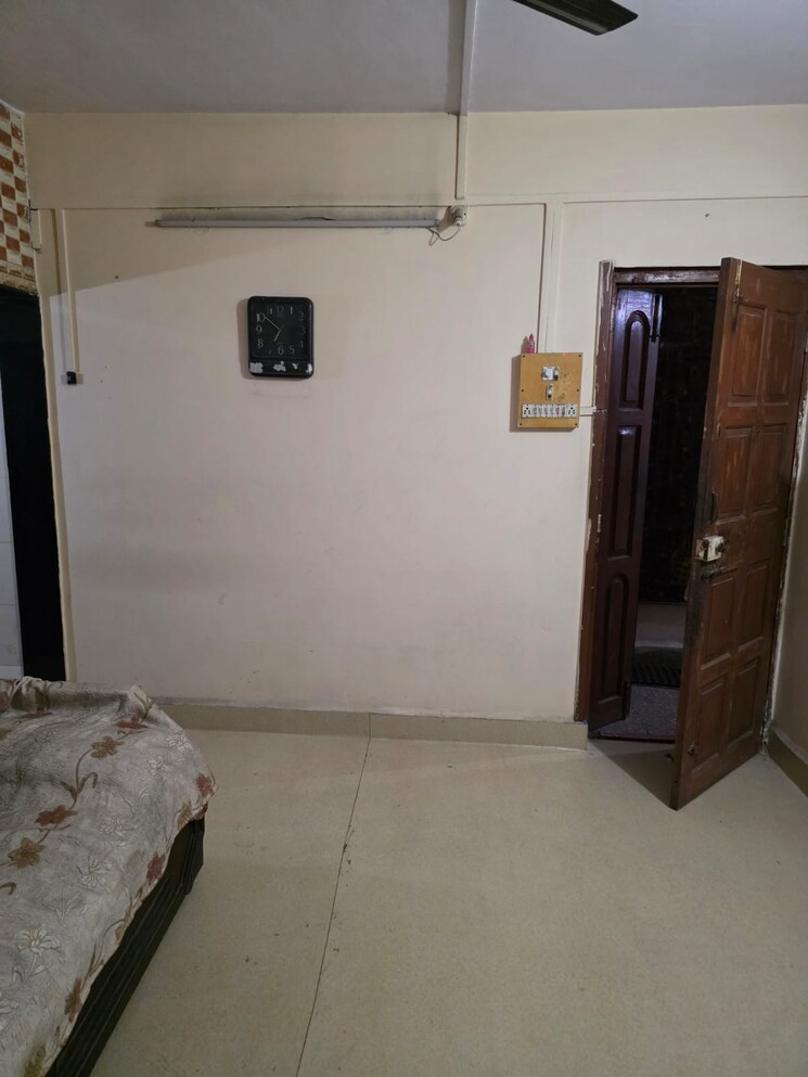 undefined, rajas-chs 1 RK 375 Sq.Ft. Apartment In Andheri East Mumbai 9506181