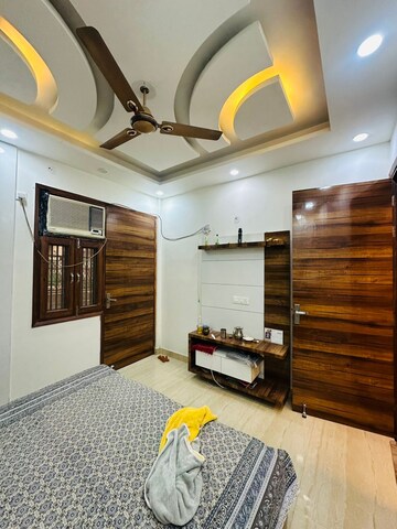 Bedroom in 2 BHK Builder Floor at Dwarka Mor – for Rent