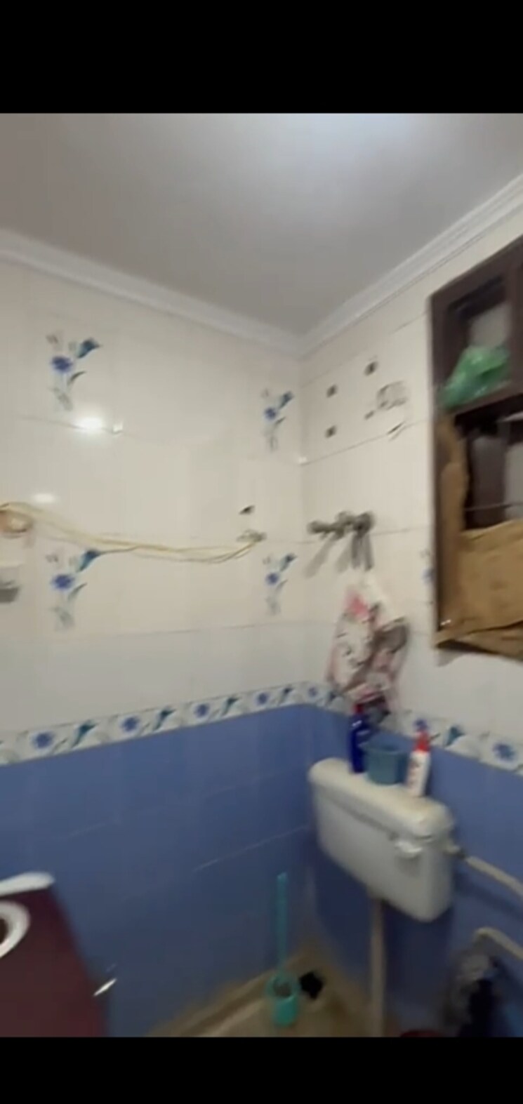 Bathroom, mahavir enclave 2 Bedroom 675 Sq.Ft. Builder Floor In Mahavir Enclave Delhi 9506231