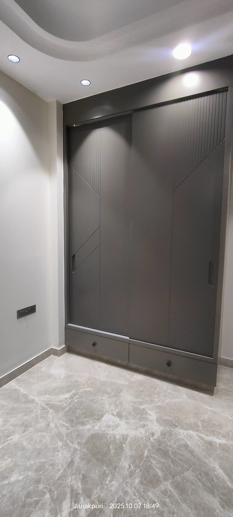 Room, janakpuri 2 Bedroom 800 Sq.Ft. Builder Floor In Janakpuri Delhi 9506238