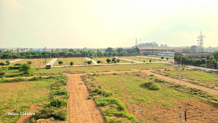 undefined, dera bassi  80 Sq.Yd. Plot In Dera Bassi Mohali 9506240