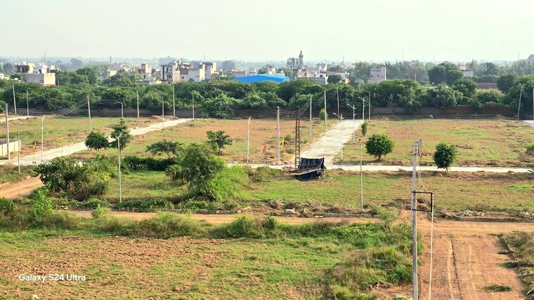 undefined, dera bassi  80 Sq.Yd. Plot In Dera Bassi Mohali 9506240