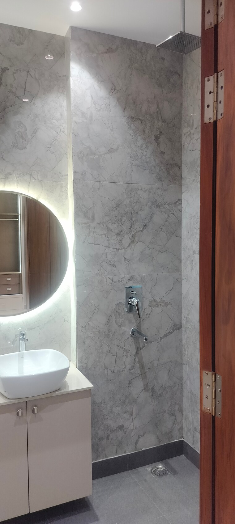 Attached Bathroom, janakpuri 3 Bedroom 1350 Sq.Ft. Builder Floor In Janakpuri Delhi 9506254