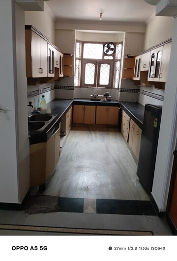 Kitchen in 3 BHK Builder Floor at Sector 47 – for Rent