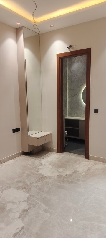 Bathroom in 3 BHK Builder Floor at Janakpuri – for Sale