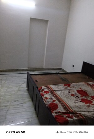 Bedroom in 2 BHK Builder Floor at Sector 41 – for Rent