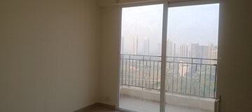 Room in 2 BHK Apartment at Suncity Avenue 76, Sector 76 – for Sale