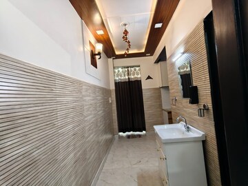 Bathroom in 1 BHK Builder Floor at Uttam Nagar West – for Rent