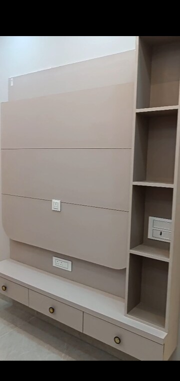 Furnished Amenities in 4 BHK Builder Floor at Dwarka Mor – for Sale