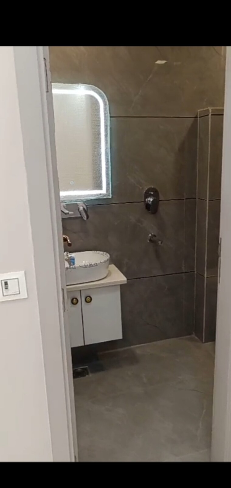 Bathroom, dwarka mor 4 Bedroom 1107 Sq.Ft. Builder Floor In Dwarka Mor Delhi 9506293