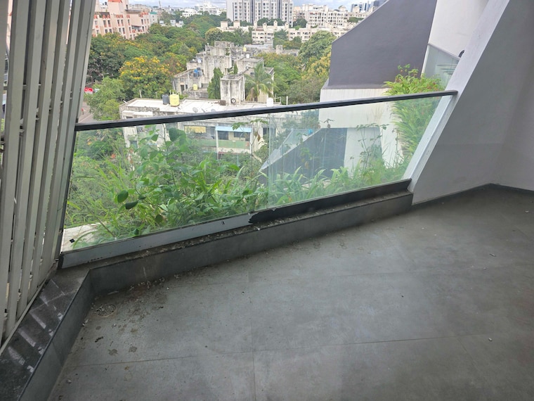 Balcony, naiknavare-eminence-saga 4 Bedroom 3122 Sq.Ft. Apartment In Viman Nagar Pune 9506294