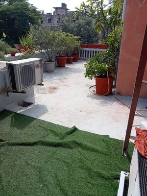 Master Bedroom in 1.5 BHK Builder Floor at Kalkaji – for Rent