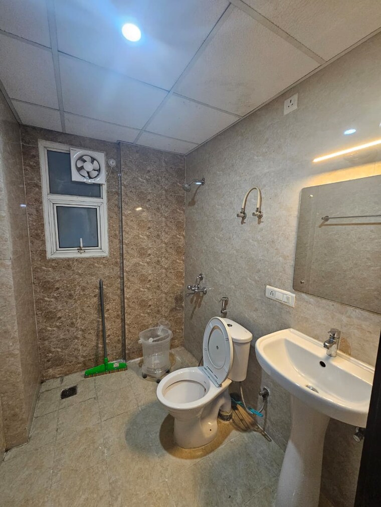 Bathroom, rishita-manhattan 3.5 Bedroom 1765 Sq.Ft. Apartment In Gomti Nagar Lucknow 9506333