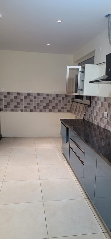 Kitchen in 4 BHK Apartment at Prestige Misty Waters, Hebbal – for Rent