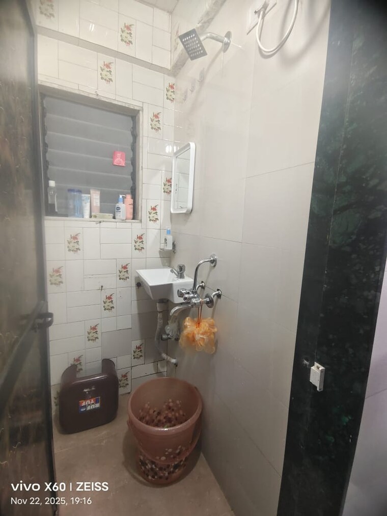 Bathroom, new-malini-chs 1 Bedroom 400 Sq.Ft. Apartment In Andheri East Mumbai 9506352