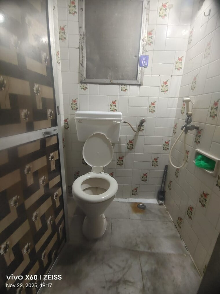 Bathroom, new-malini-chs 1 Bedroom 400 Sq.Ft. Apartment In Andheri East Mumbai 9506352
