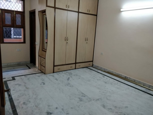 3 BHK Builder Floor For Rent in Defence Colony