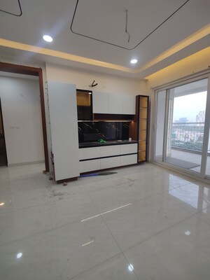 Room in 3 BHK Apartment at Prestige Beverly Hills, Kokapet – for Rent