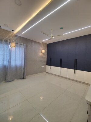 Room in 3 BHK Apartment at Prestige Beverly Hills, Kokapet – for Rent