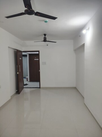Room in 3 BHK Apartment at Godrej Park Ridge, Manjari – for Rent