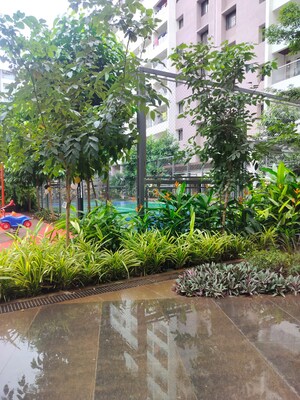 2 BHK Apartment – Garden View at Kohinoor Viva City, Dhanori - for Rent