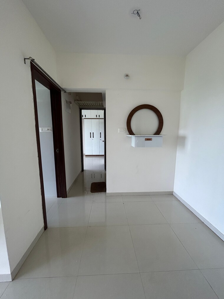Bathroom, mantra-montana-phase-1 2 Bedroom 750 Sq.Ft. Apartment In Dhanori Pune 9506405