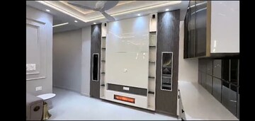 Building Lobby in 4 BHK Builder Floor at Dwarka Mor – for Sale