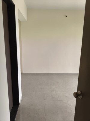 Room in 1 BHK Apartment at Mahavir Kalpavruksha, Ghodbunder Road – for Sale