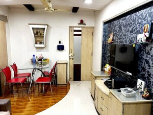 Master Bedroom in 1 BHK Apartment at Shree Chanakya CHS, Kandivali West – for Sale