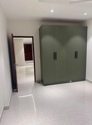 Room in 4 BHK Apartment at Prestige High Fields, Gachibowli – for Rent