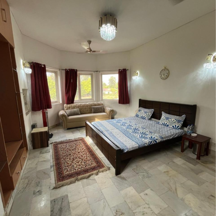 Living Room, chattarpur 3 Bedroom 12000 Sq.Yd. Villa In Chattarpur Delhi 9506444