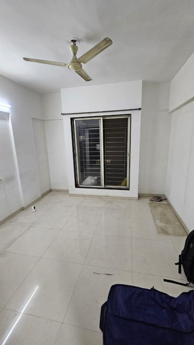 Room, mahaganesh colony 1 Bedroom 600 Sq.Ft. Apartment In Mahaganesh Colony Pune 9506447