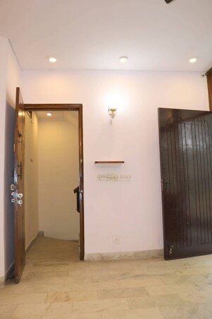 Bedroom in 2 BHK Builder Floor at Chittaranjan Park – for Rent