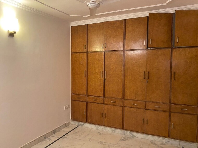 Master Bedroom, greater kailash i 2 Bedroom 1800 Sq.Ft. Builder Floor In Greater Kailash I Delhi 9506459