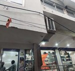 1300 Sq.Ft. Retail Shop in Yahiyaganj Shop For Sale 