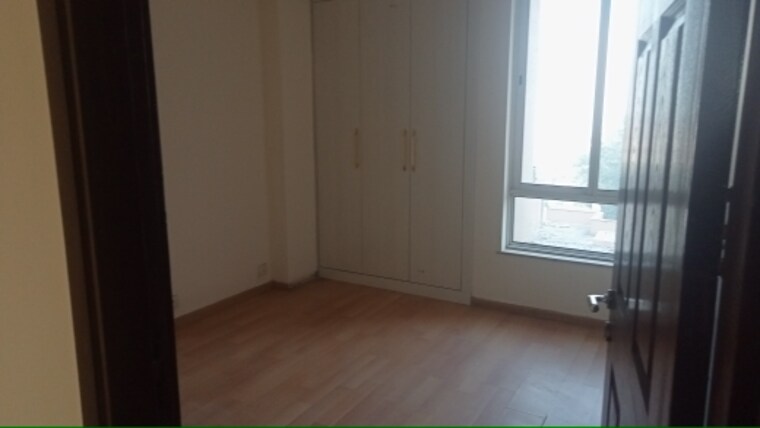 Room, emaar-mgf-emerald-hills 3 Bedroom 1600 Sq.Ft. Builder Floor In Sector 65 Gurgaon 9506516