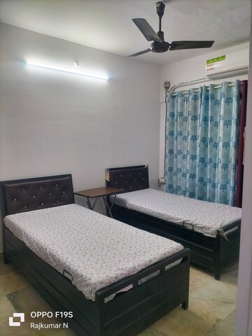 Bedroom in  Pg at Powai – for Rent