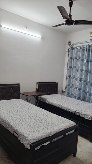 Bedroom in  Pg at Powai – for Rent