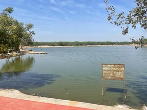 Swimming Pool in 2 BHK Builder Floor at Saket – for Rent