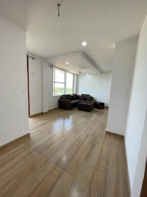 Room in 2 BHK Builder Floor at Saket – for Rent