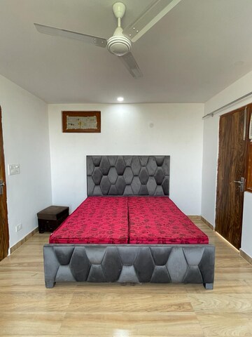 Bedroom in 2 BHK Builder Floor at Saket – for Rent